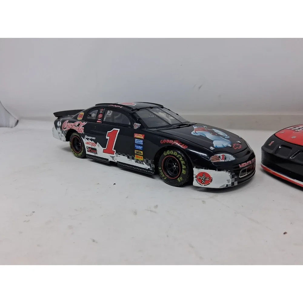 1:24 Action Dale Earnhardt/Coca Cola 1998 Monte Carlo + 1997 Gargoyles Pontiac H